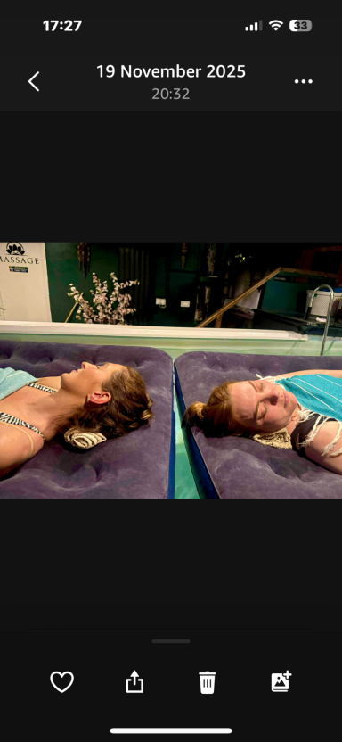 Flotation sound Bath